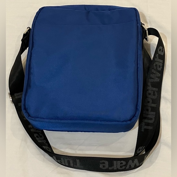 Tupperware crossbody adjustable messenger padded  tablet / travel Bag - Picture 8 of 11